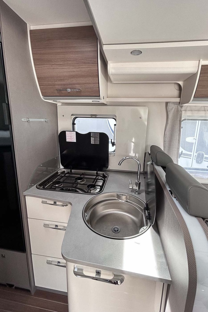 Autocaravana Etrusco 6900SB